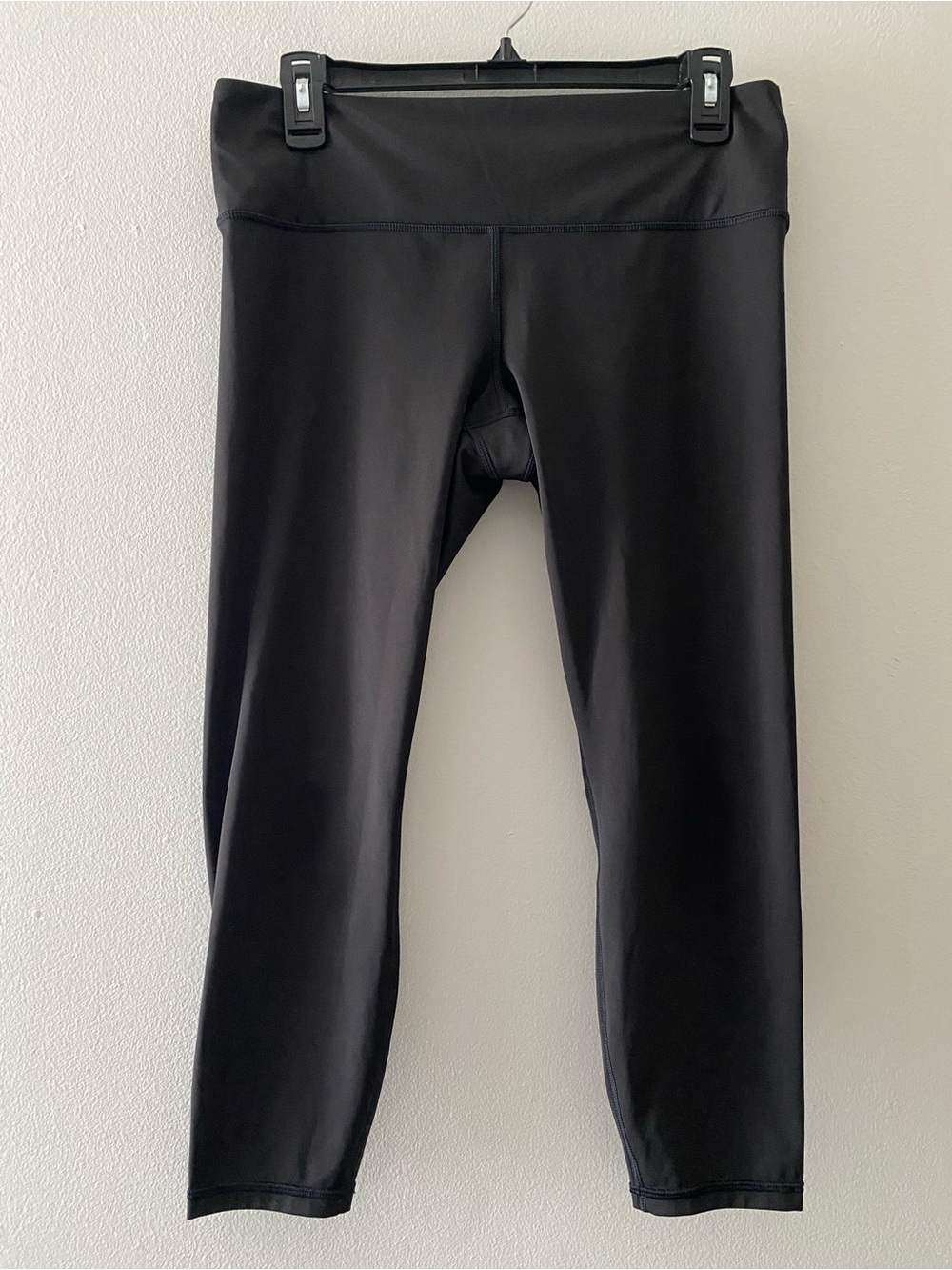Athleta Elation Train Cropped 22,5”Leggings Women's Black Pocket Stretch